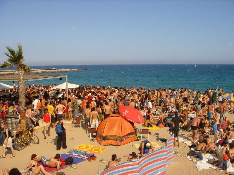 File:Beach-factor-19.6.2005-402.jpg