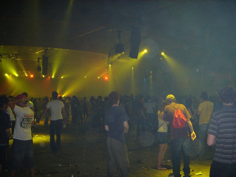 File:Sonar-by-night-17.6.2005-254.jpg