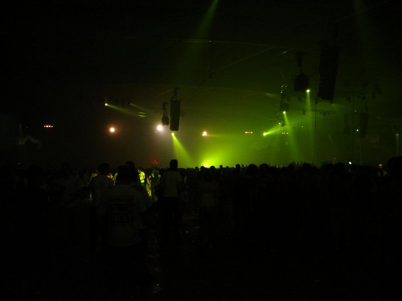 File:Sonar-by-night-17.6.2005-256.jpg