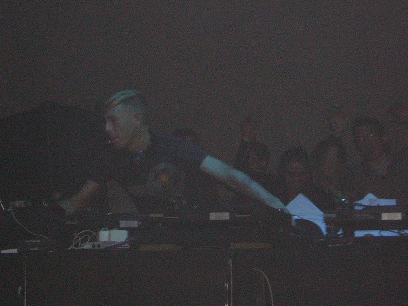 File:Time-warp-2005-22-hawtin.jpg