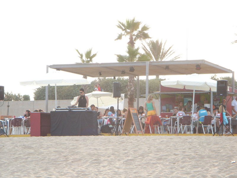 File:Beach-factor-16.6.2005-089.jpg