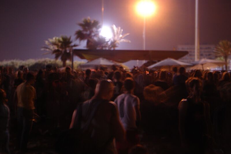 File:Sonar-16.6.2006-beach-DSC03162.jpg