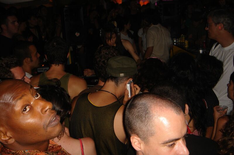File:Sonar-16.6.2006-beach-DSC03167.jpg