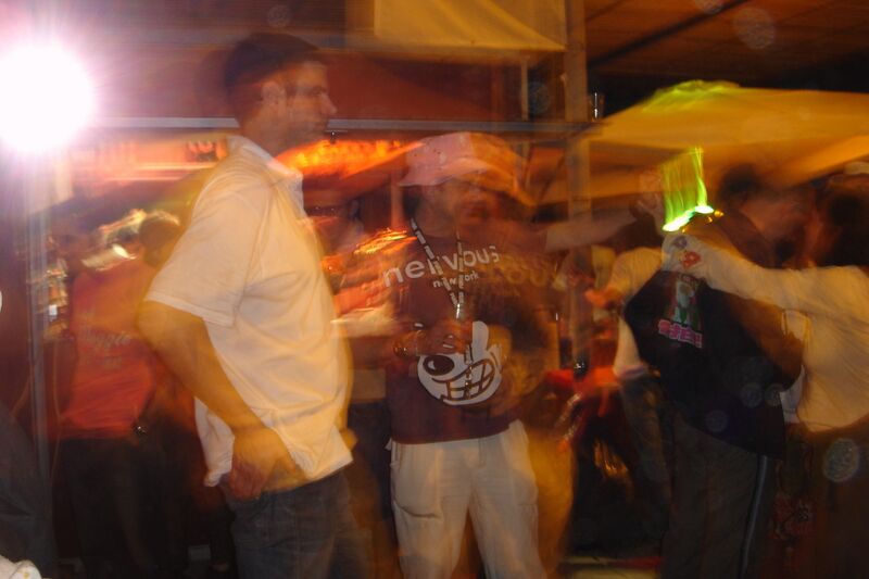 File:Sonar-17.6.2006-beach-DSC03263.jpg