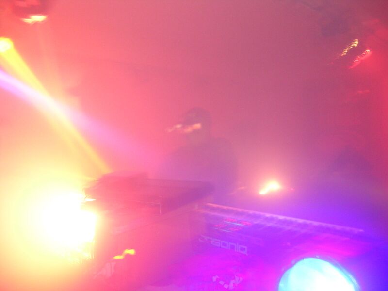 File:Sensor-club-liveact-1.jpg