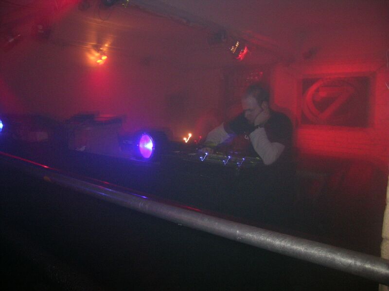 File:Sensor-club-dj-2.jpg
