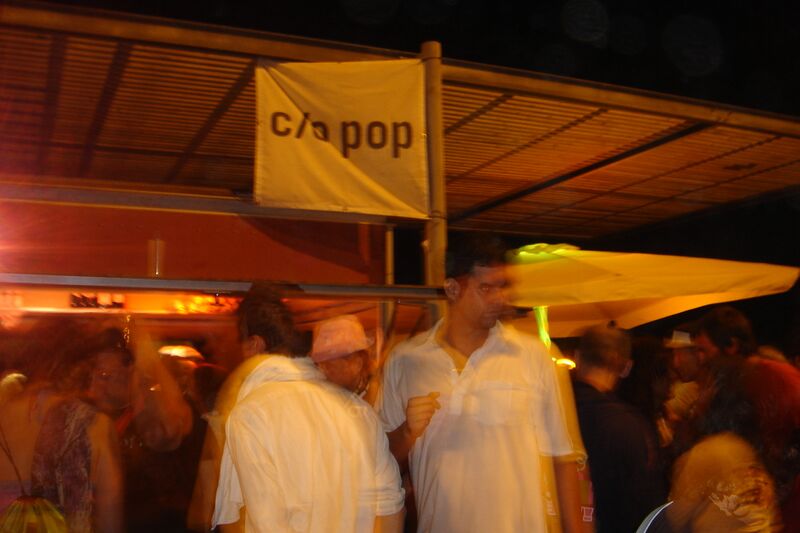 File:Sonar-17.6.2006-beach-DSC03262.jpg