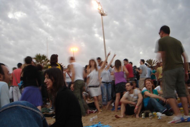 File:Sonar-16.6.2006-beach-DSC03158.jpg