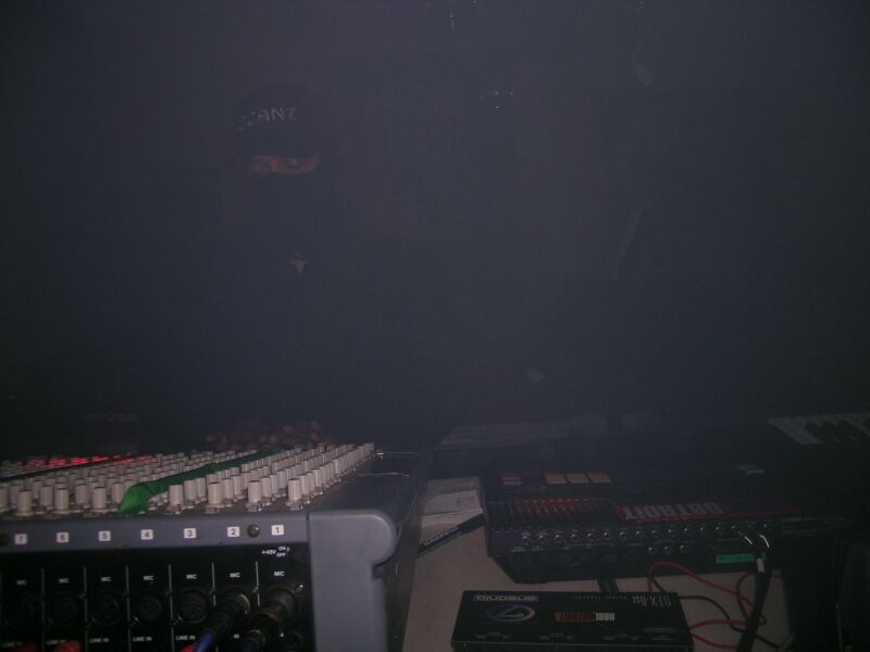 File:Sensor-club-liveact-7.jpg