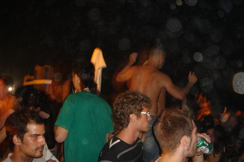 File:Sonar-17.6.2006-beach-DSC03256.jpg