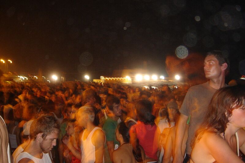 File:Sonar-17.6.2006-beach-DSC03258.jpg