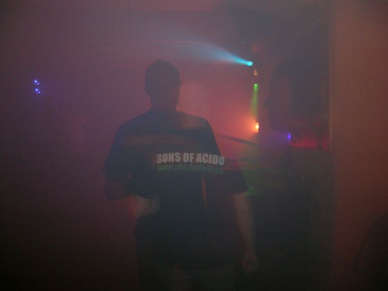 File:Sensor-club-dj-5.jpg