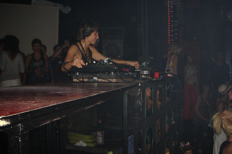 File:Sonar-17.6.2006-zenclub-DSC03318.jpg
