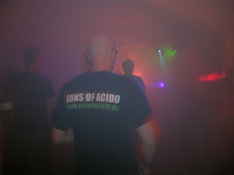 File:Sensor-club-dancefloor-5.jpg
