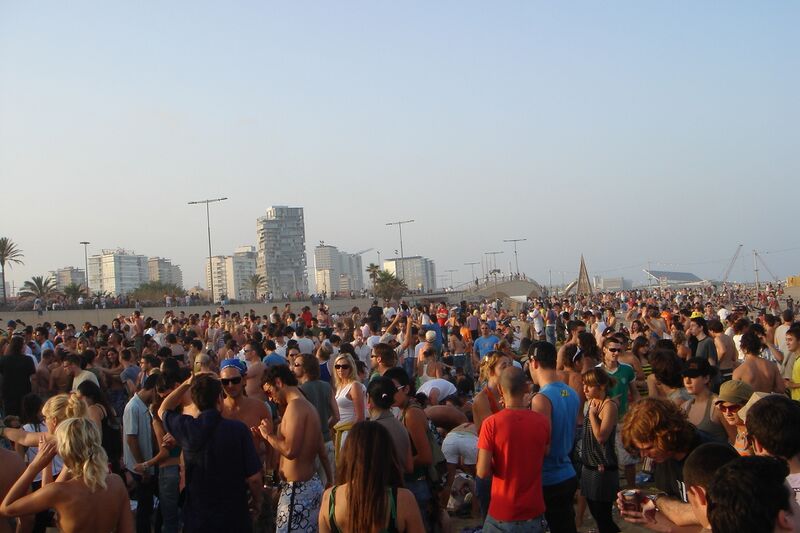 File:Sonar-17.6.2006-beach-DSC03217.jpg