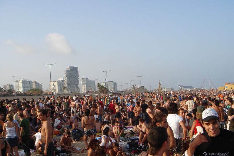 File:Sonar-17.6.2006-beach-DSC03206.jpg
