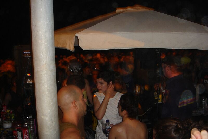 File:Sonar-17.6.2006-beach-DSC03257.jpg