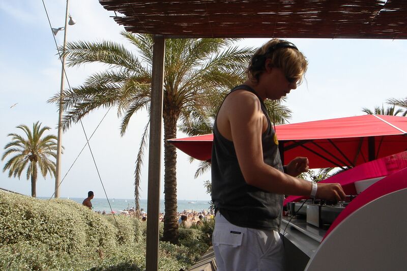 File:Sonar-17.6.2006-electronic-beats-DSC03186.jpg