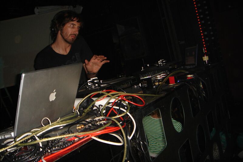 File:Sonar-17.6.2006-zenclub-DSC03285.jpg